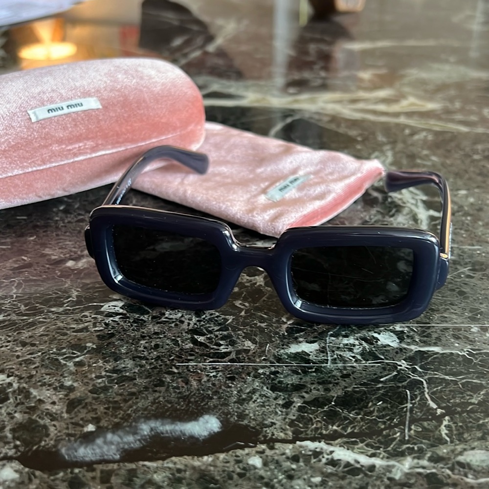 Miu Miu Black/Grey Sunglasses Original Case & Cloth included